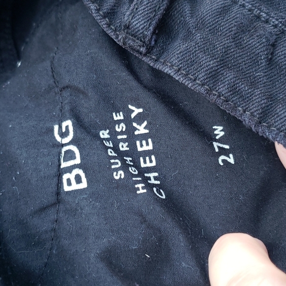 UO BDG High Rise Cheeky Denim Short Slash Super Destroy 27 - Picture 12 of 12